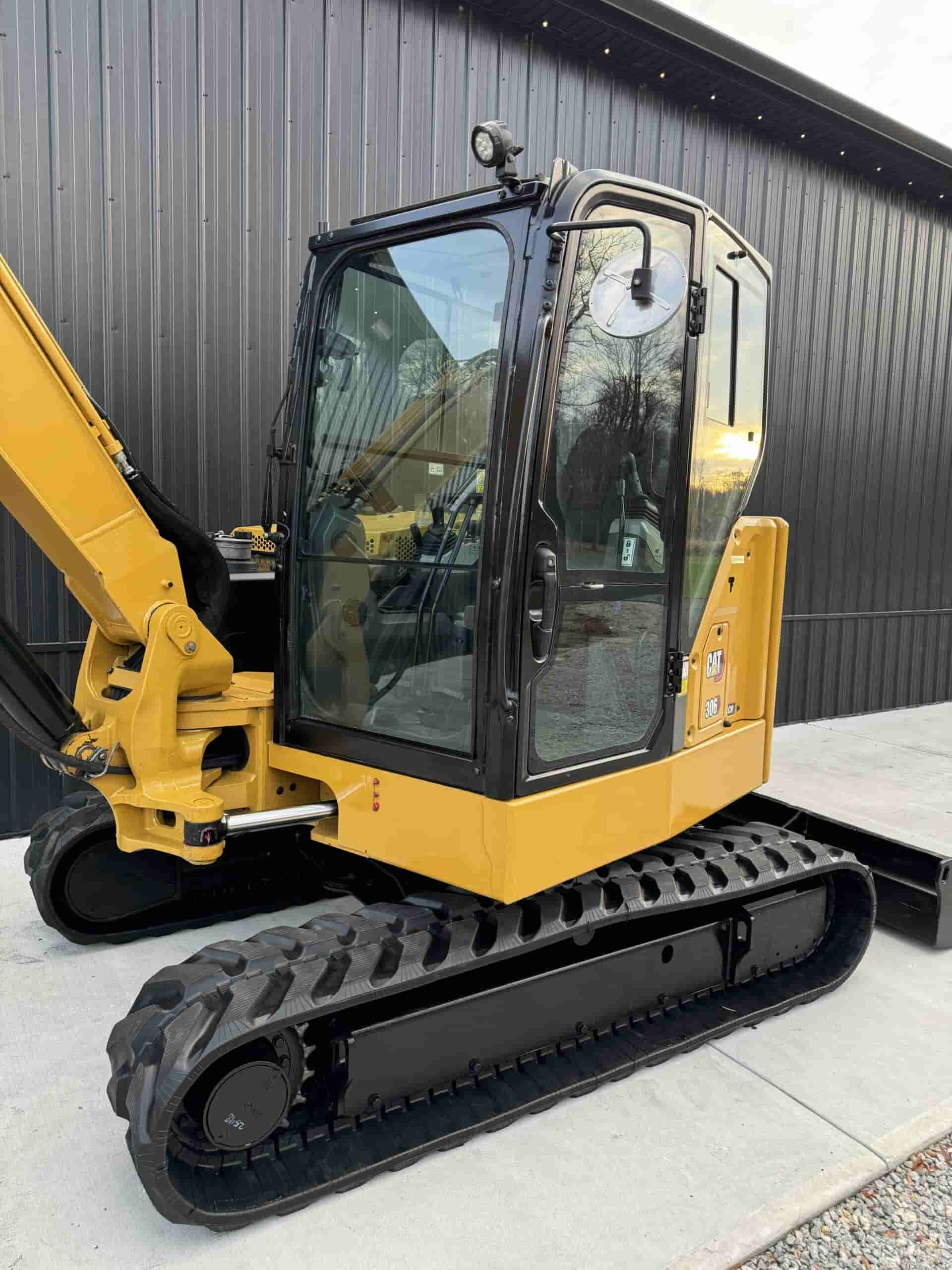 2021 CAT 306 CR
